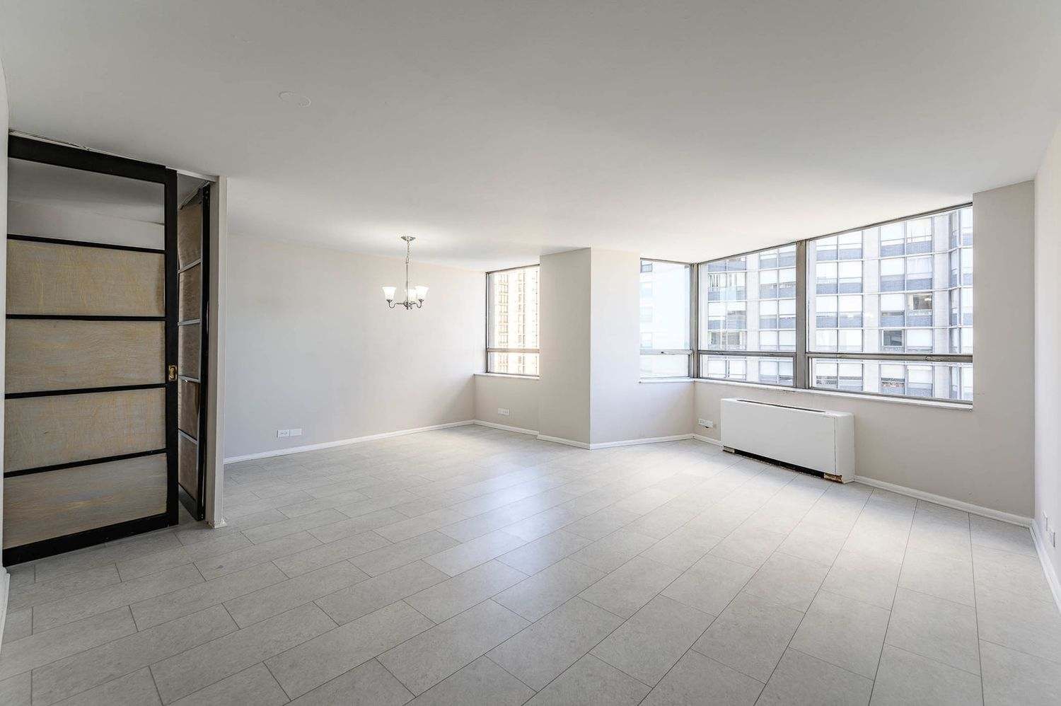 5701 N Sheridan Road Unit: 10R