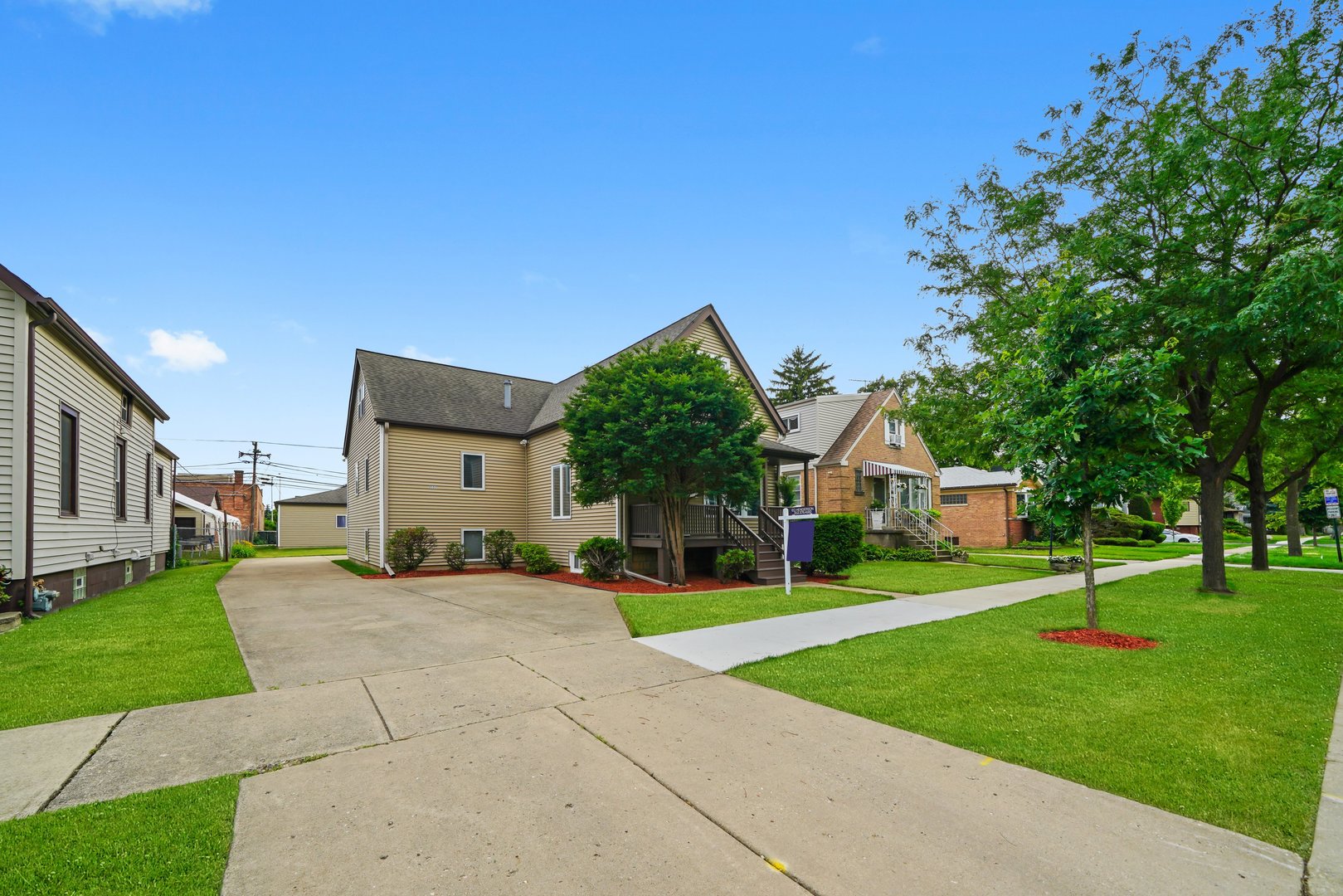 8503 W Center Avenue