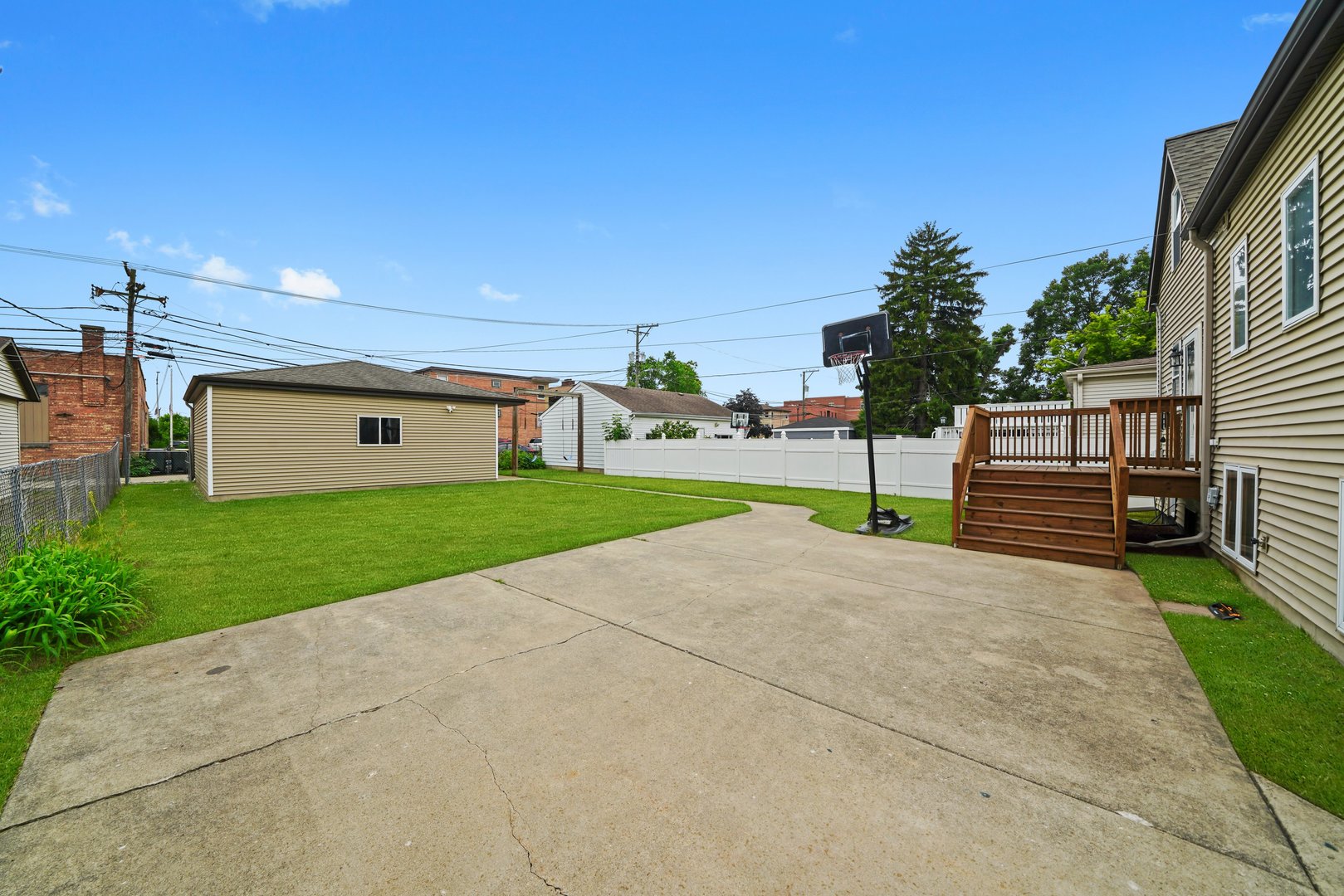 8503 W Center Avenue