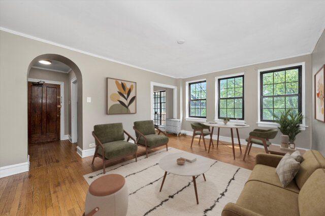 3017 E 78TH Street Unit: 4B