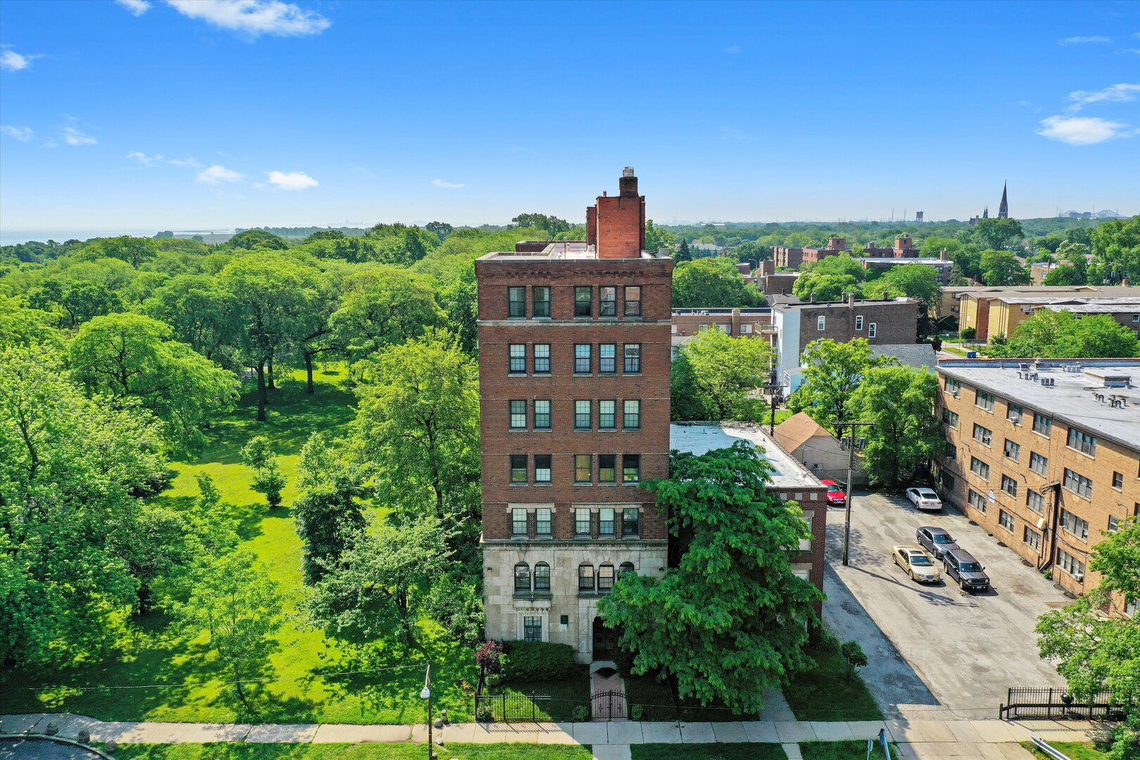 3017 E 78TH Street Unit: 4B