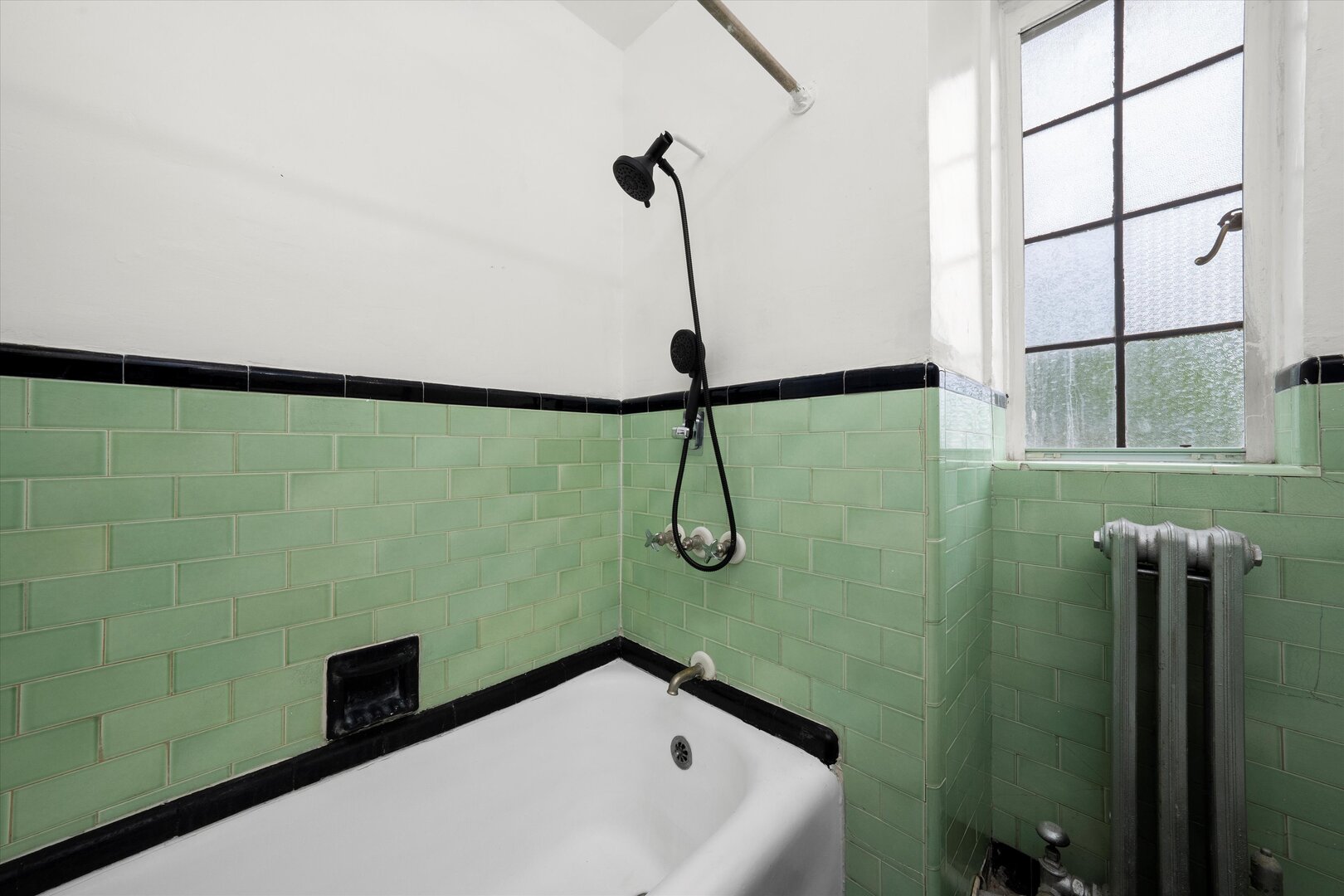 3017 E 78TH Street Unit: 4B