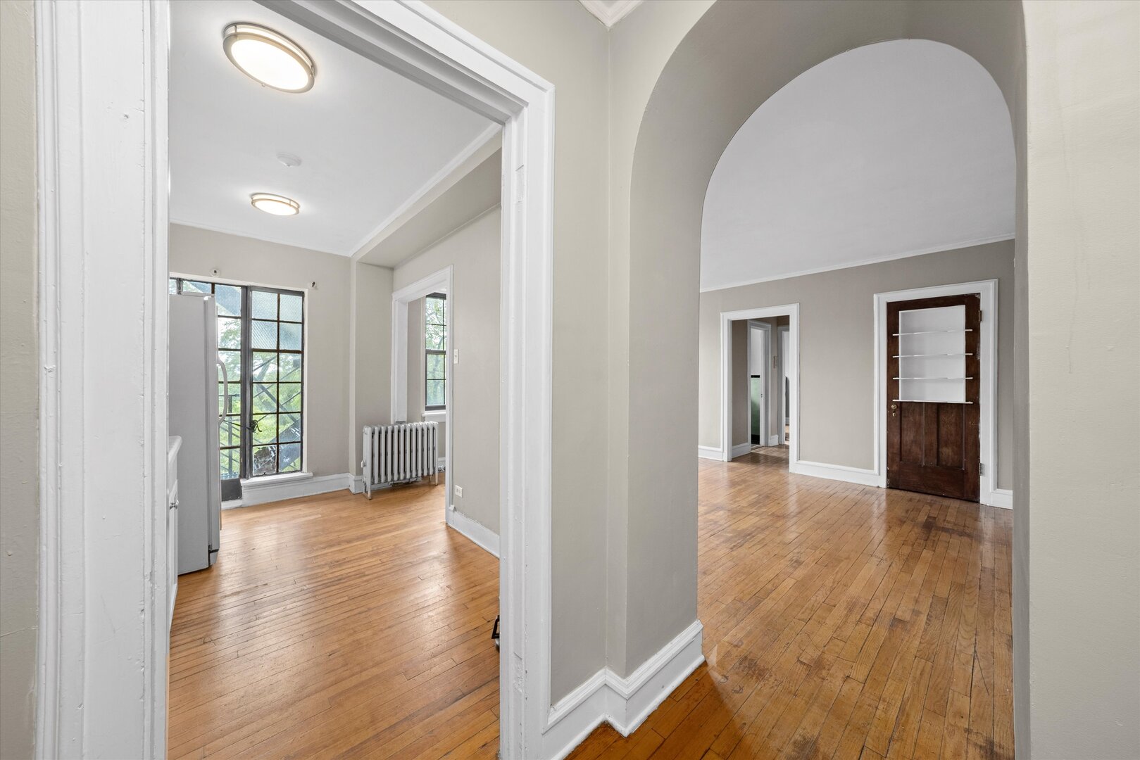 3017 E 78TH Street Unit: 4B