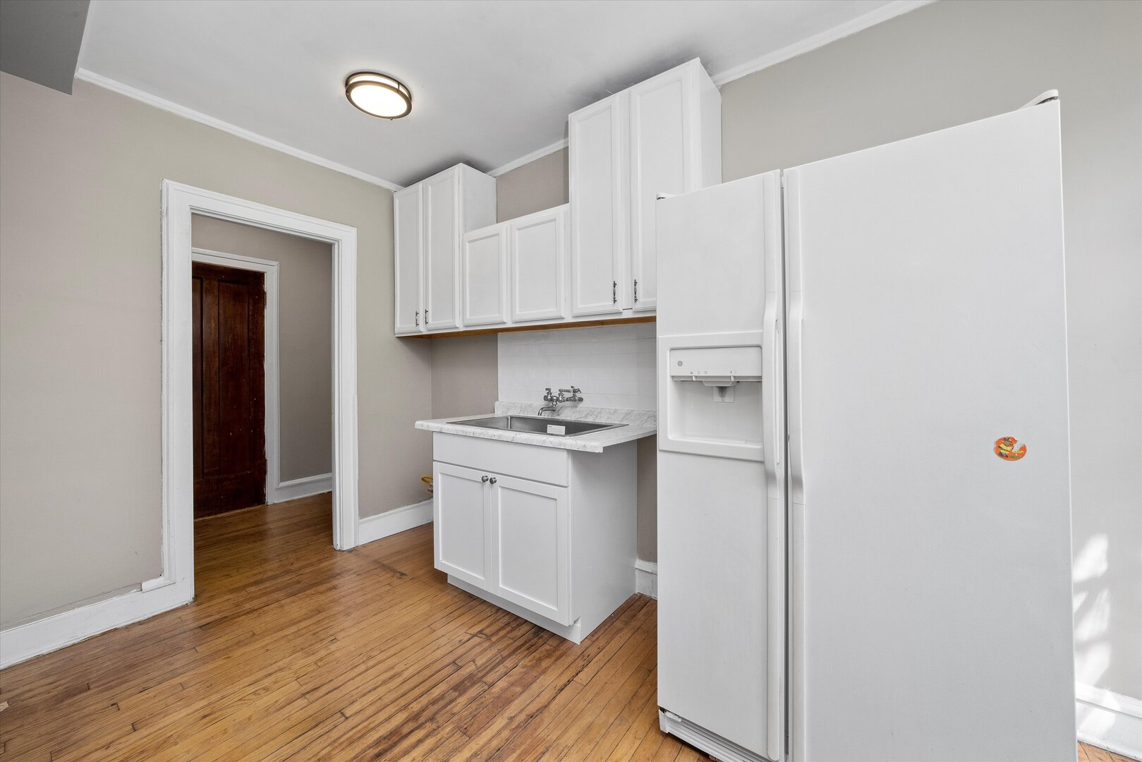 3017 E 78TH Street Unit: 4B