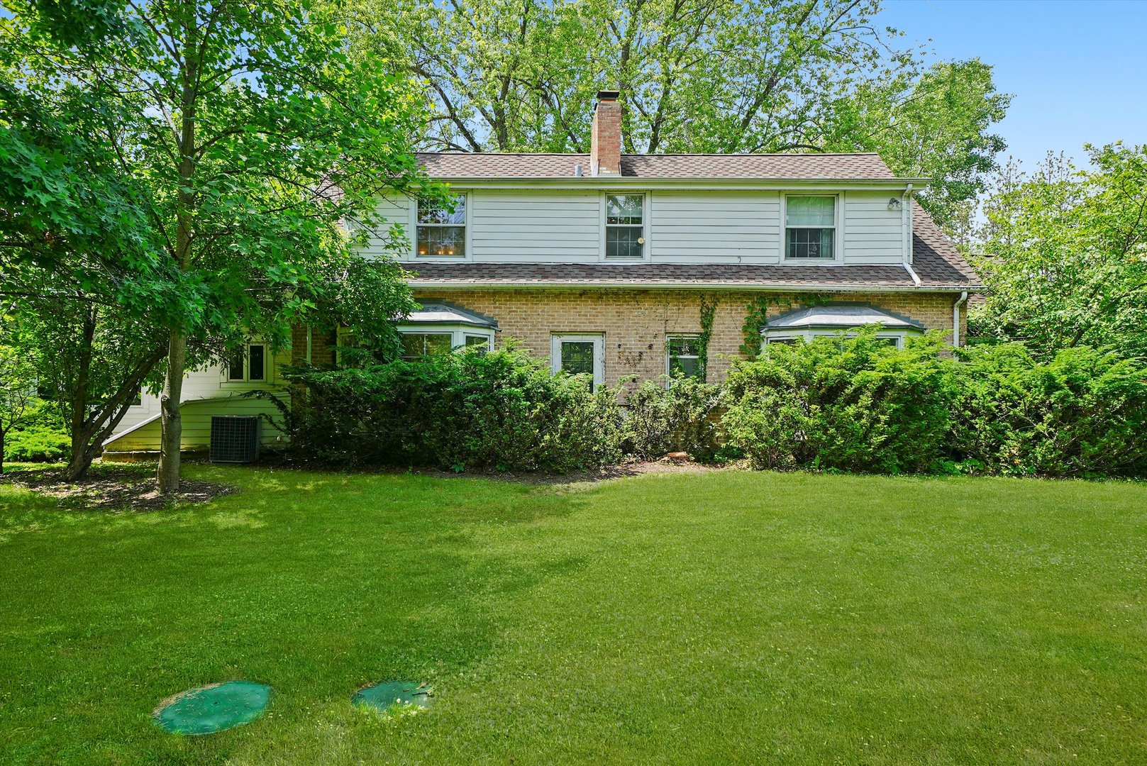600 Riverwoods Road