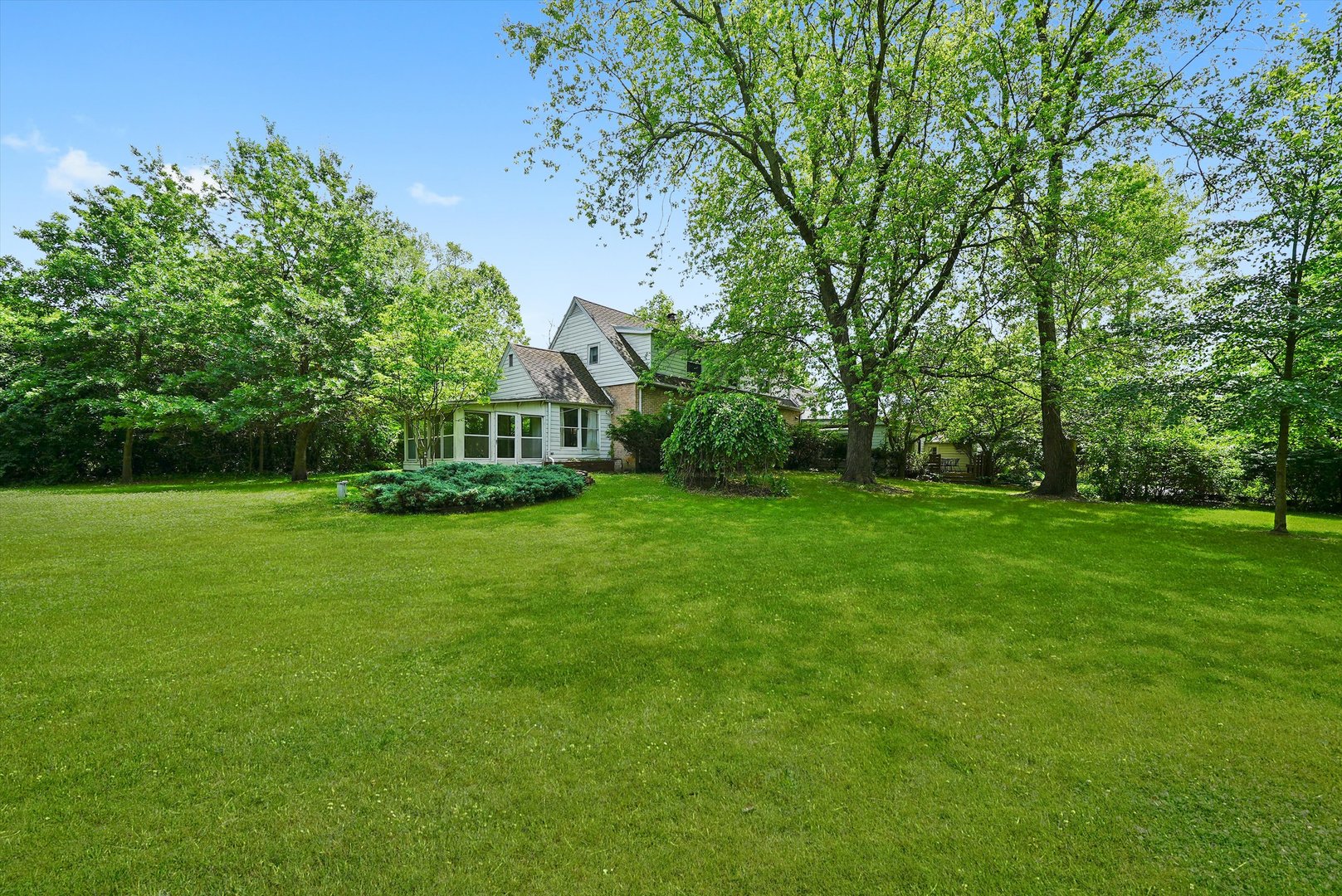 600 Riverwoods Road