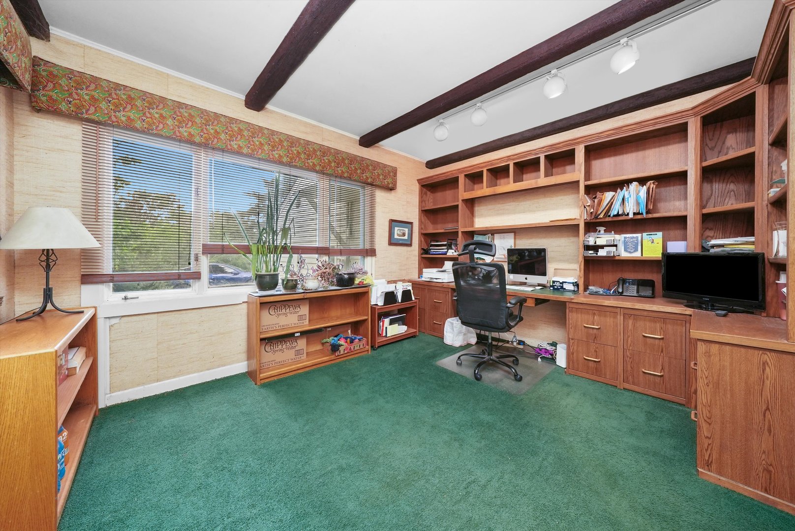 600 Riverwoods Road