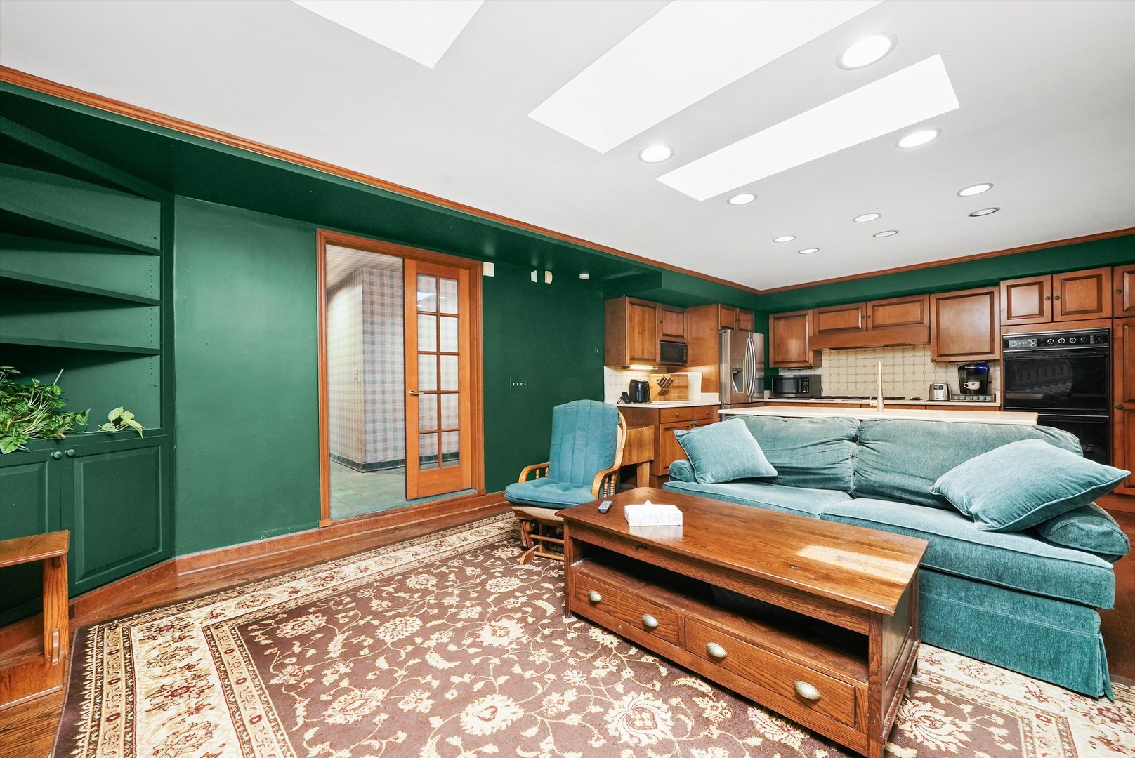 600 Riverwoods Road