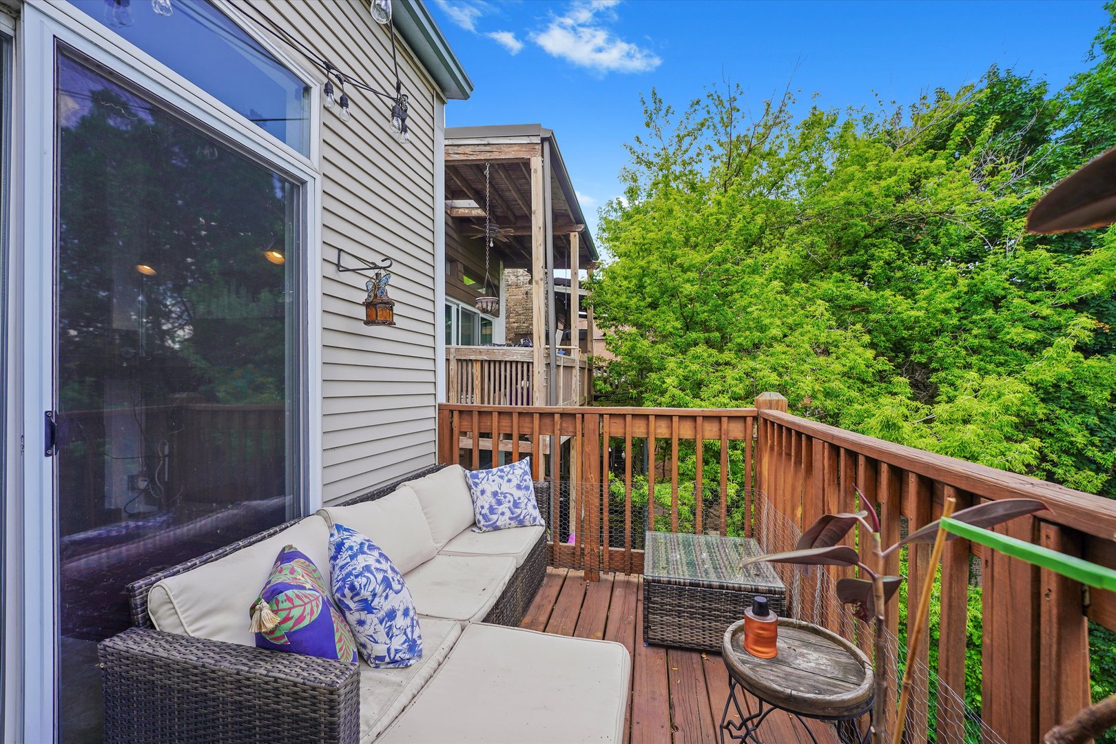 716 W Barry Avenue Unit: 3