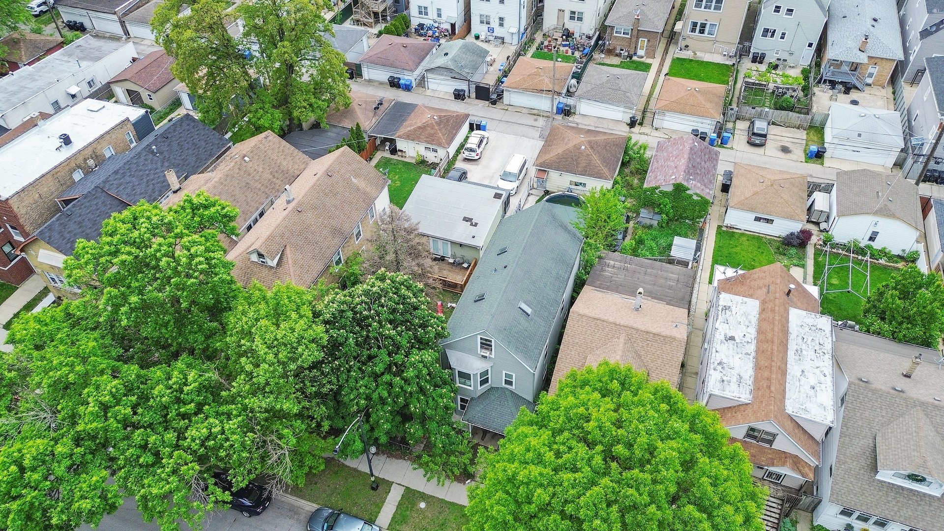 3322-24 N Kostner Avenue