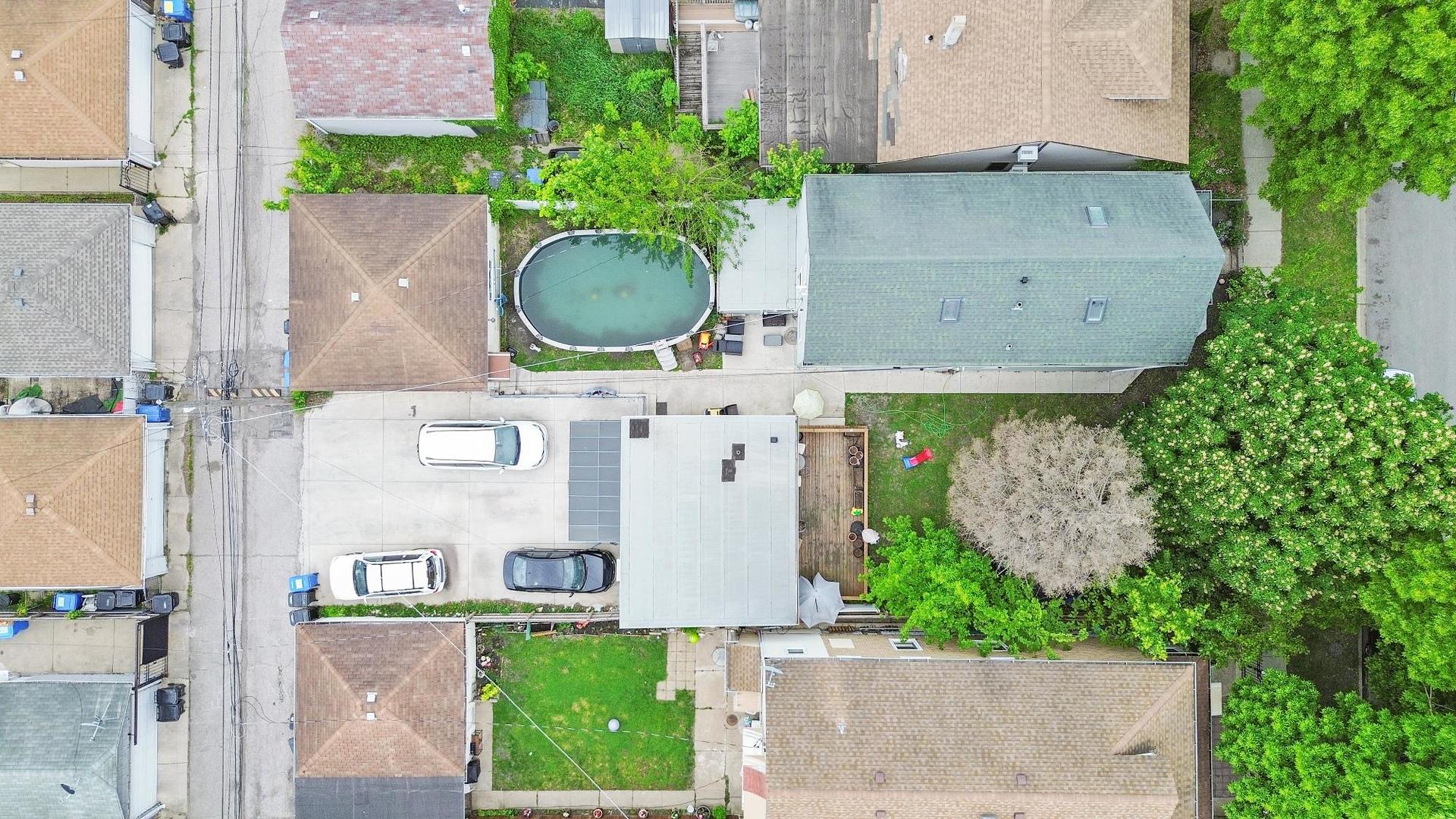3322-24 N Kostner Avenue