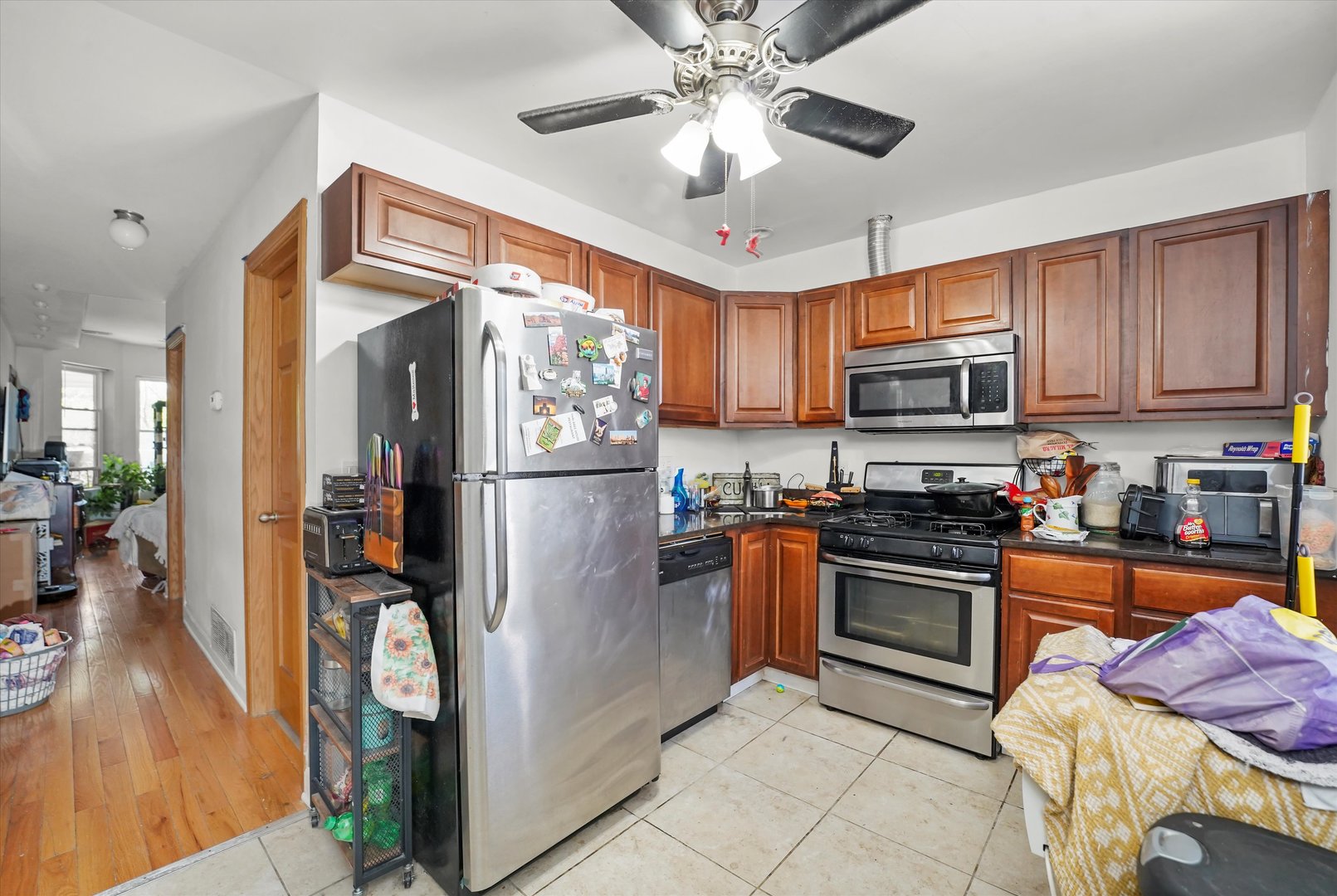 3322-24 N Kostner Avenue
