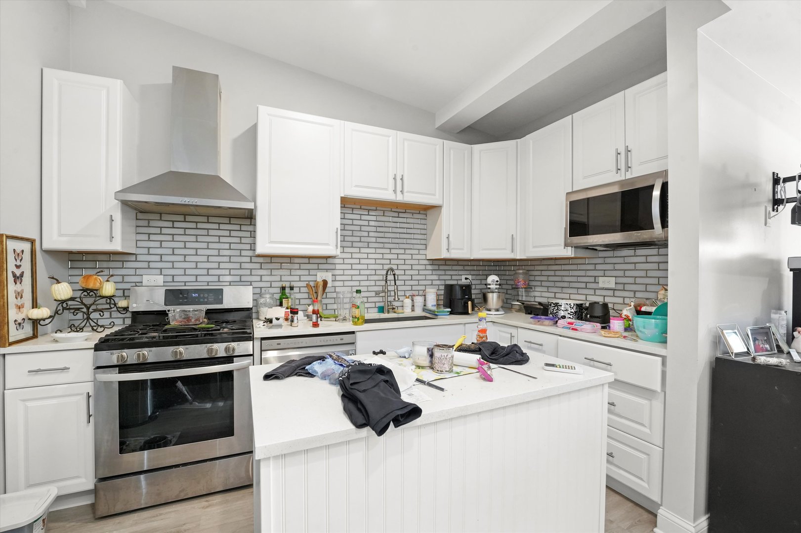 3322-24 N Kostner Avenue