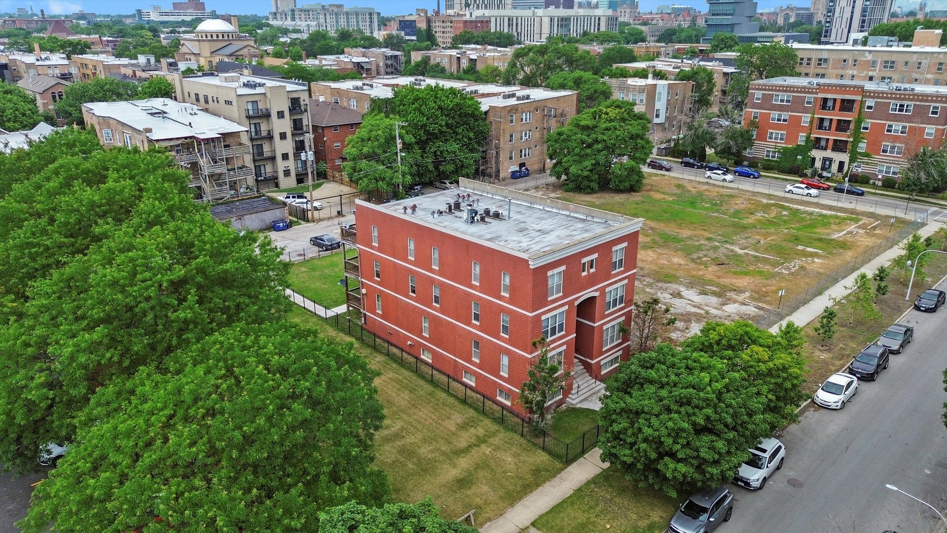 6220 S KENWOOD Avenue Unit: 2N
