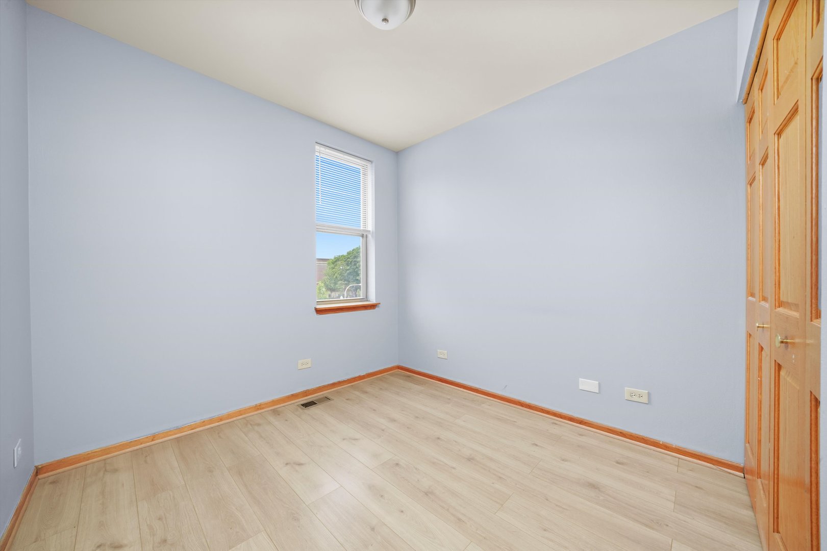 6220 S KENWOOD Avenue Unit: 2N