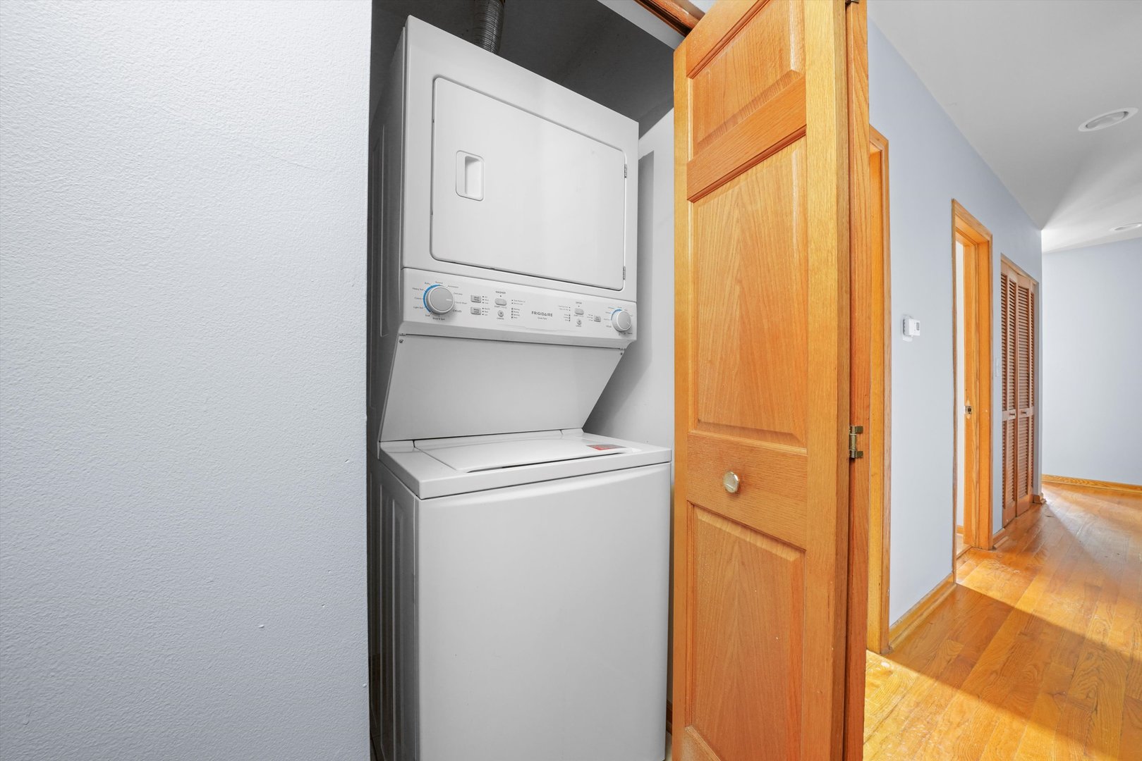 6220 S KENWOOD Avenue Unit: 2N
