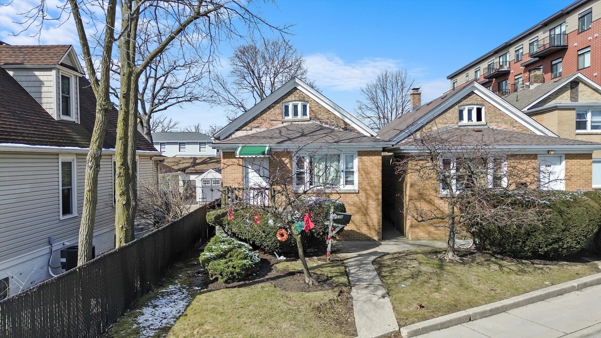 538 Green Bay Road