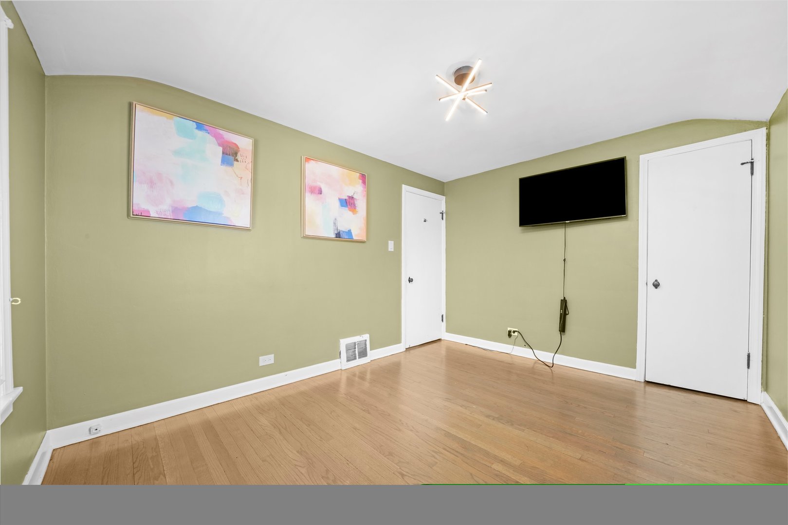 3628 N PIONEER Avenue
