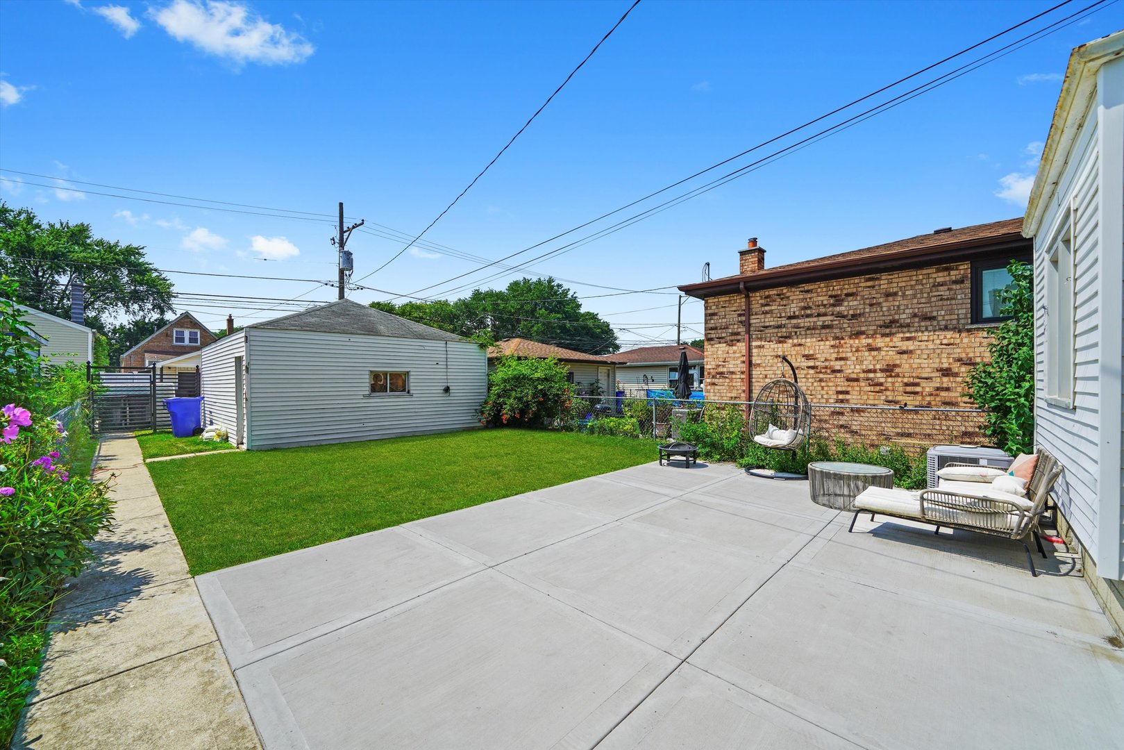 3628 N PIONEER Avenue