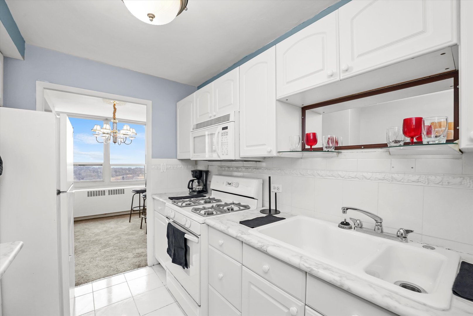 3950 N Lake Shore Drive Unit: 1728