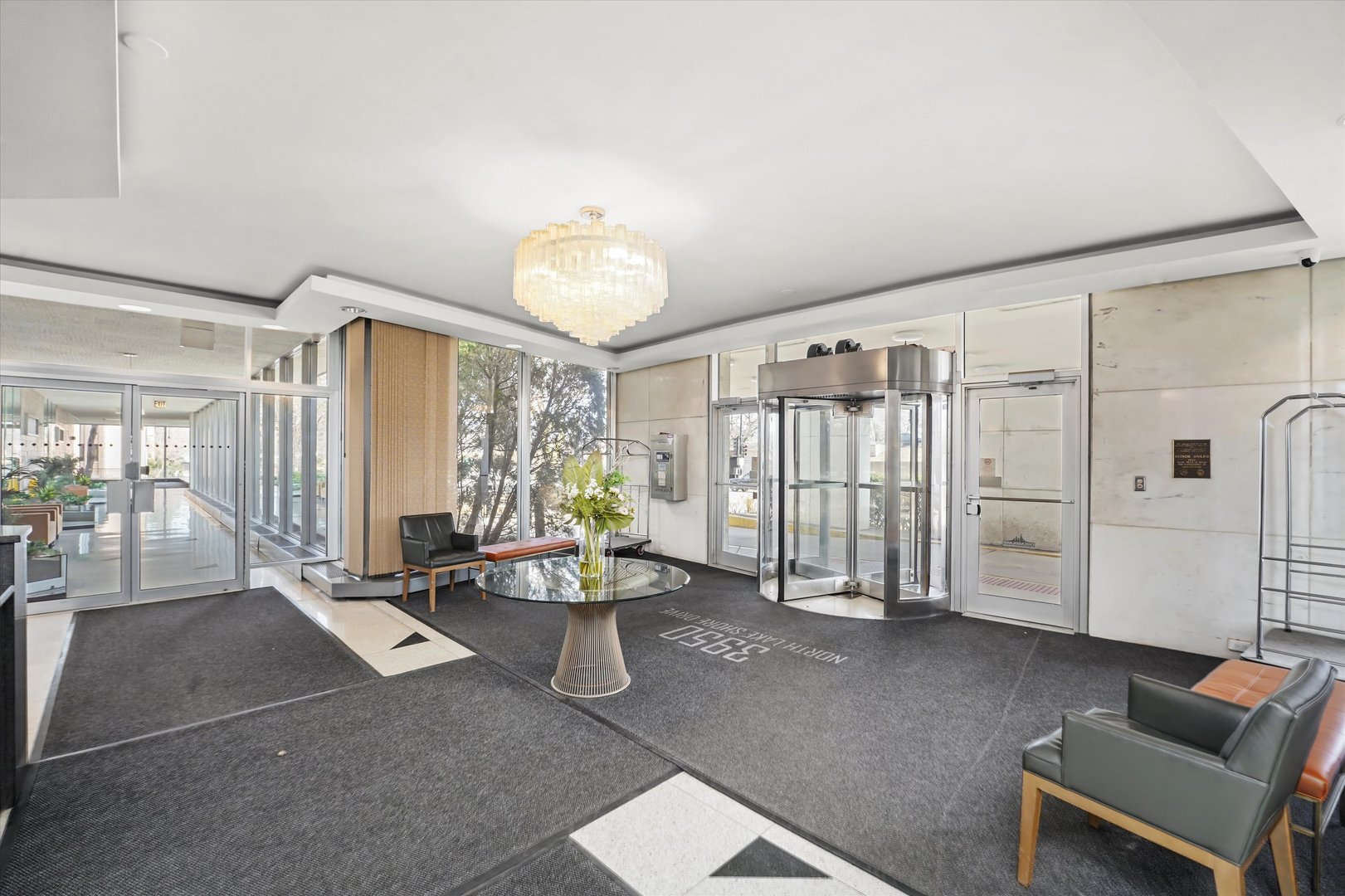 3950 N Lake Shore Drive Unit: 1728