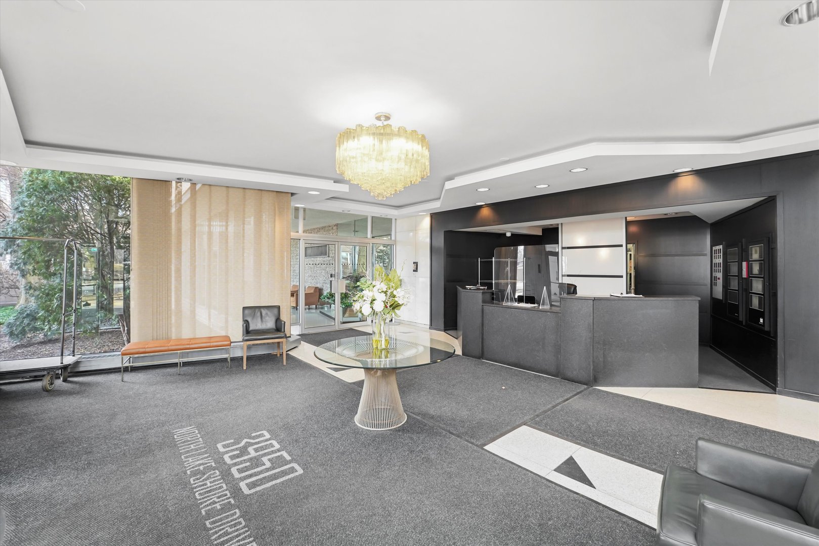 3950 N Lake Shore Drive Unit: 1728