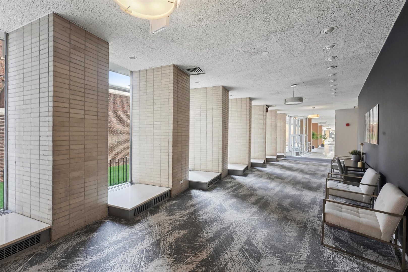 3950 N Lake Shore Drive Unit: 1728