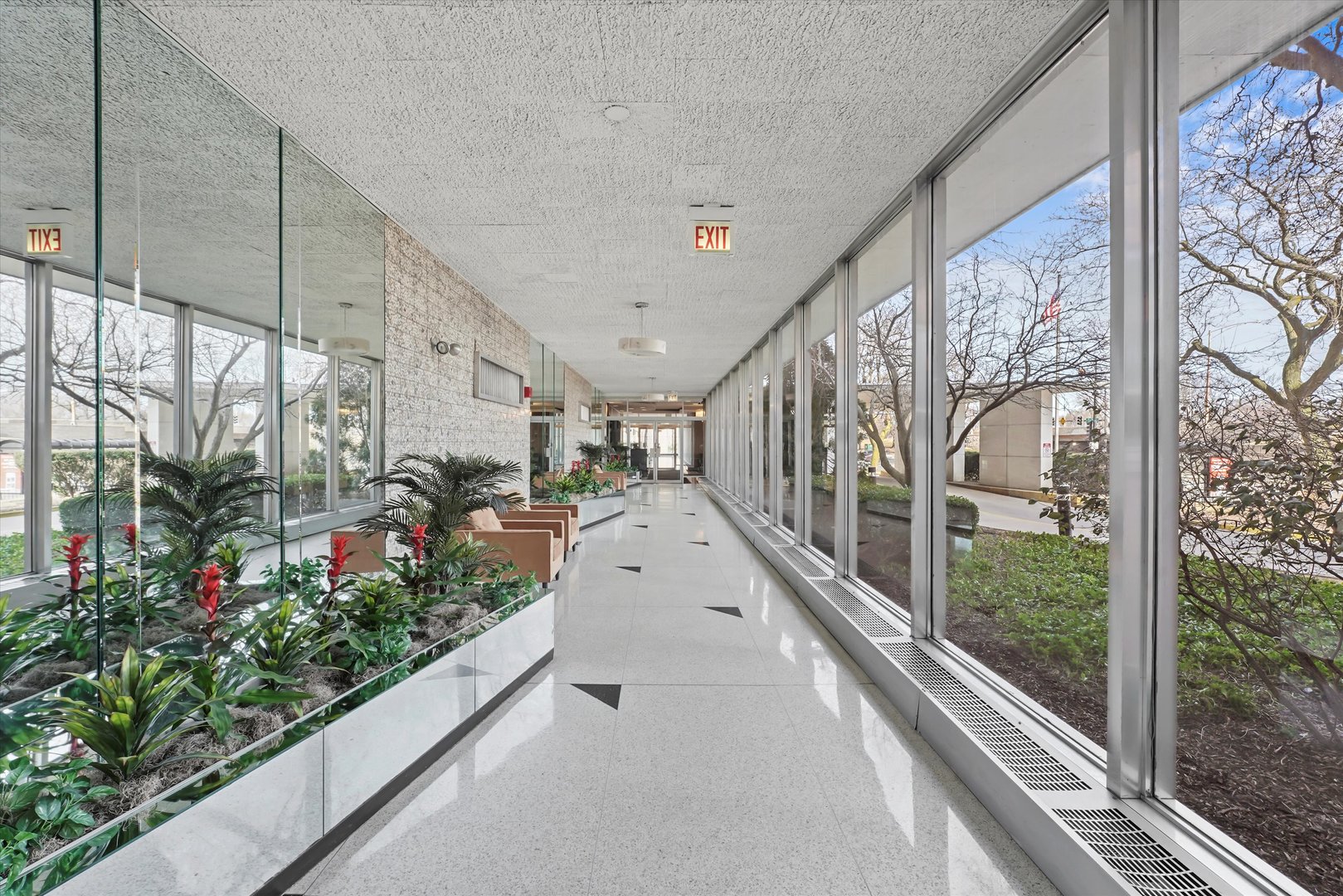 3950 N Lake Shore Drive Unit: 1728