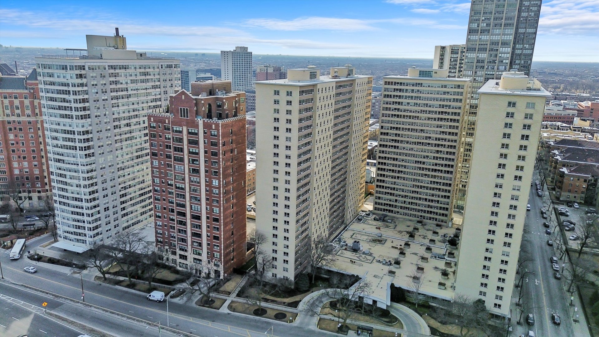 3950 N Lake Shore Drive Unit: 1728