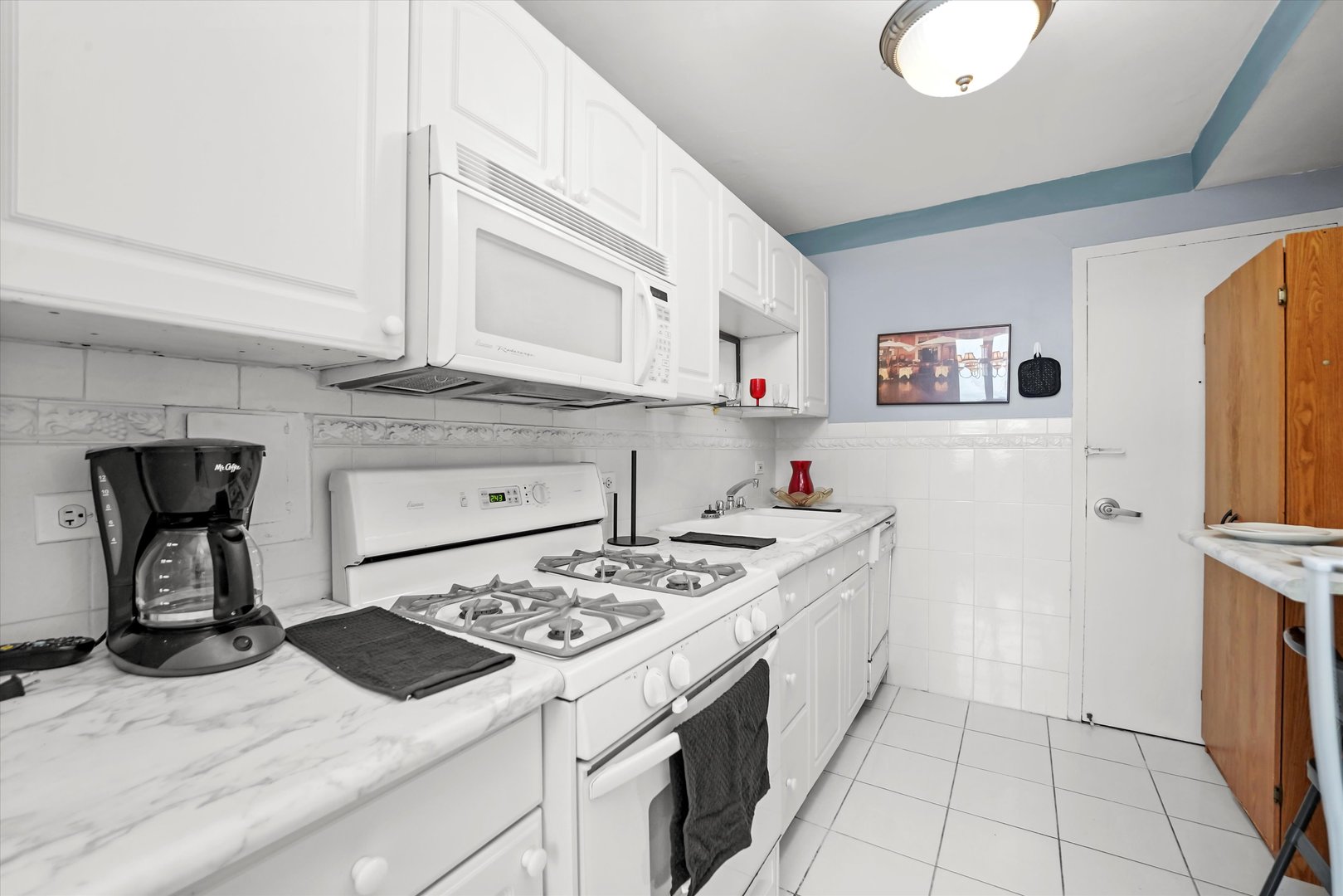 3950 N Lake Shore Drive Unit: 1728