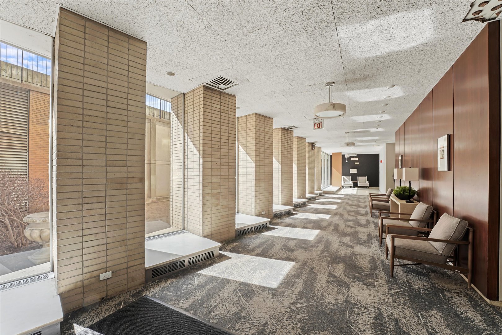 3950 N Lake Shore Drive Unit: 1728