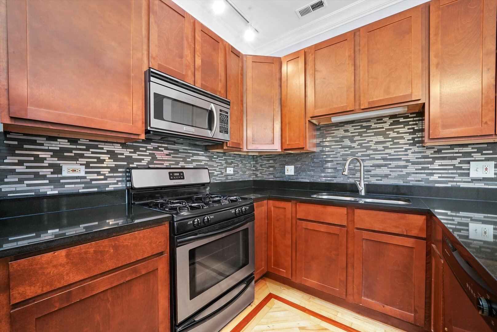 2629 W Chicago Avenue Unit: 3