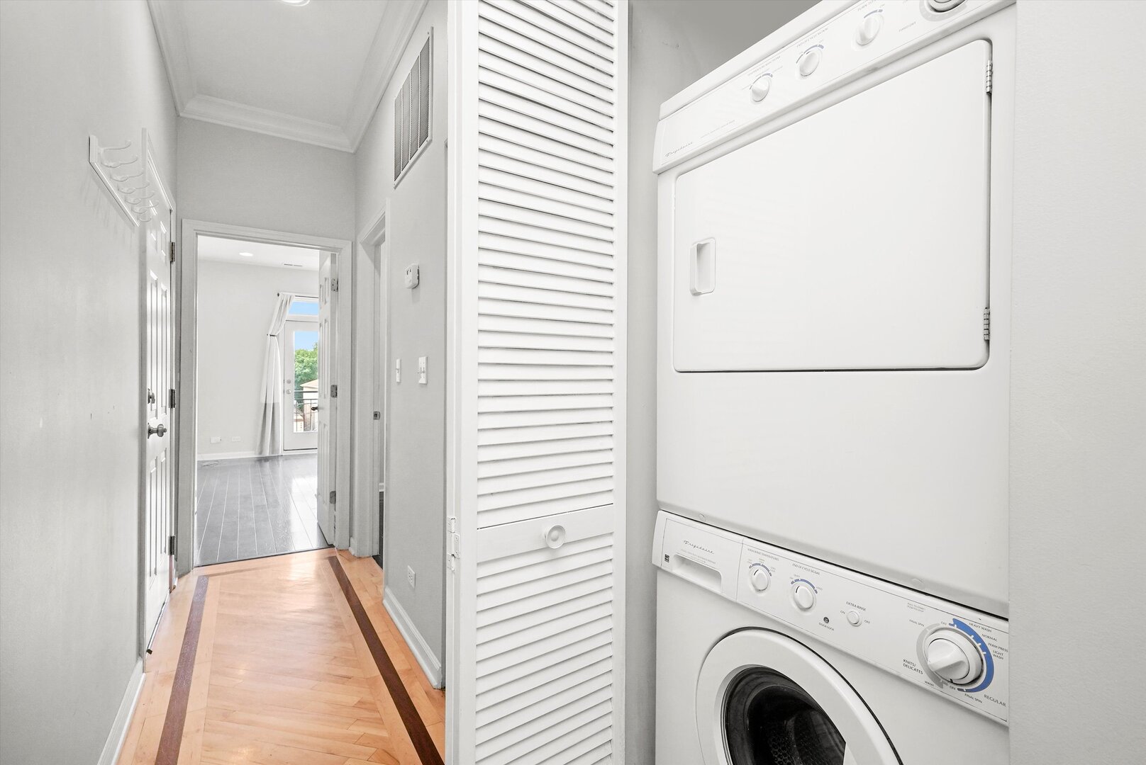 2629 W Chicago Avenue Unit: 3