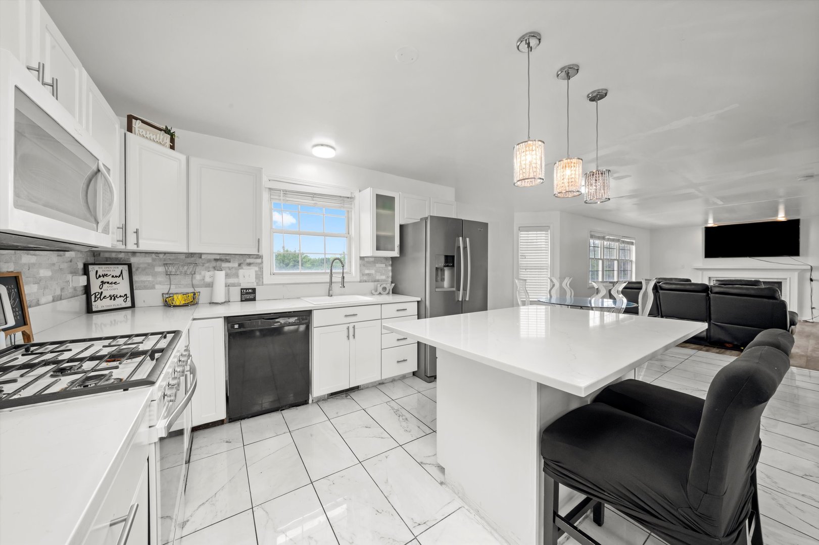 3032 SANDY RIDGE Drive