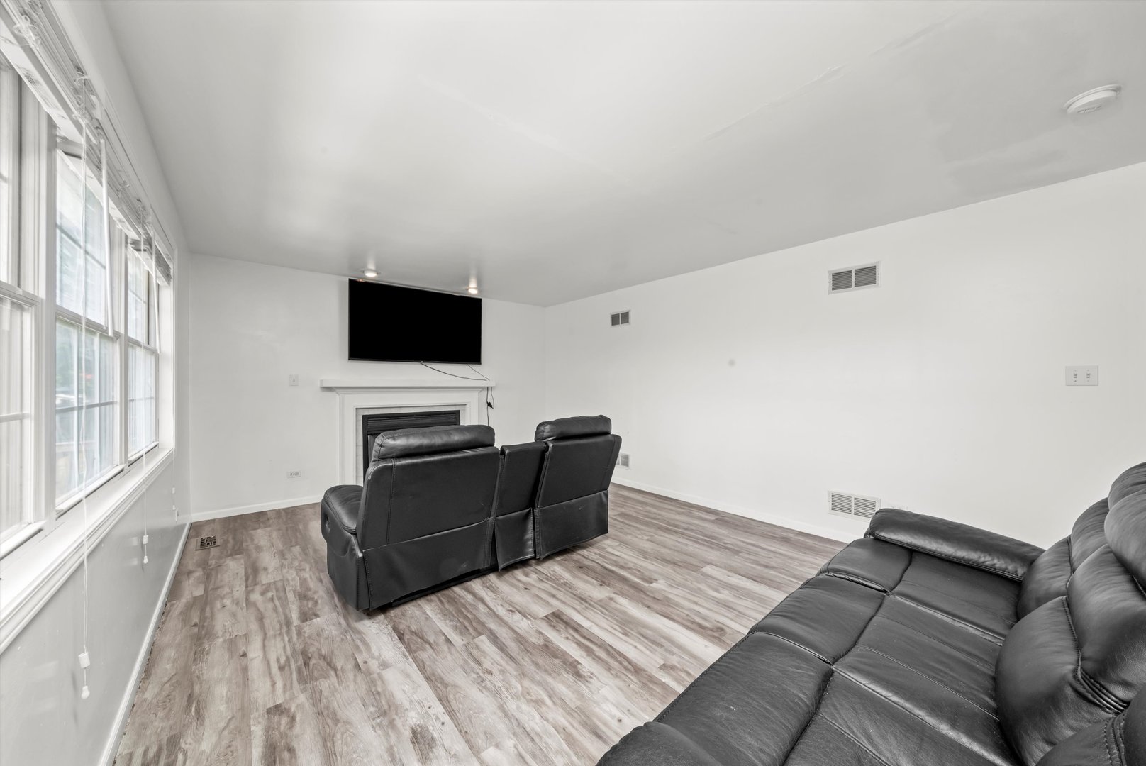 3032 SANDY RIDGE Drive