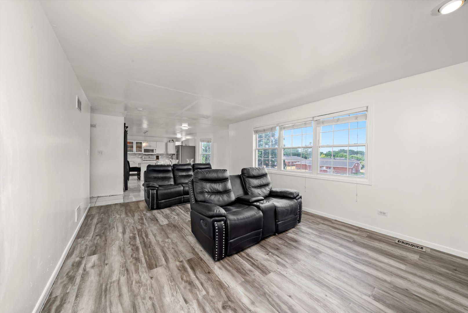 3032 SANDY RIDGE Drive