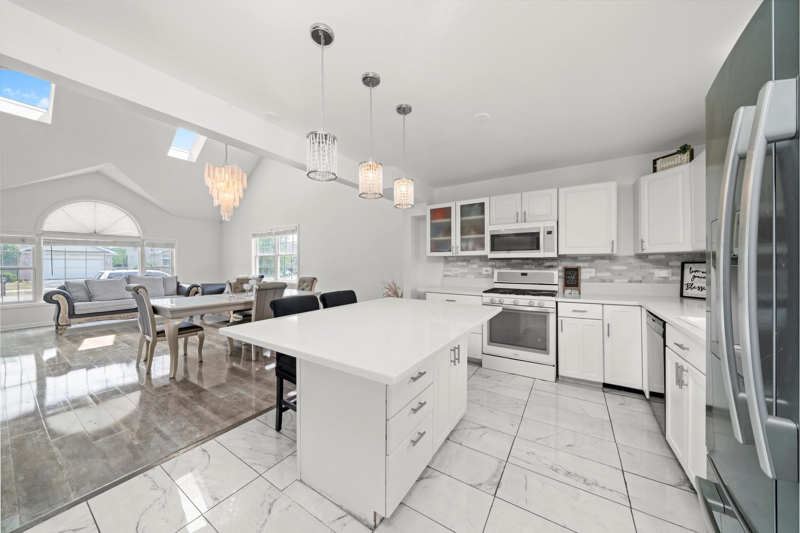 3032 SANDY RIDGE Drive