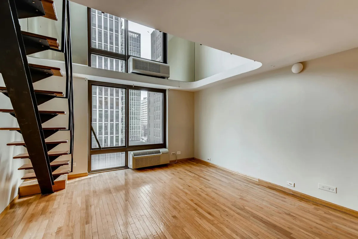 1221 N Dearborn Street Unit: 605N