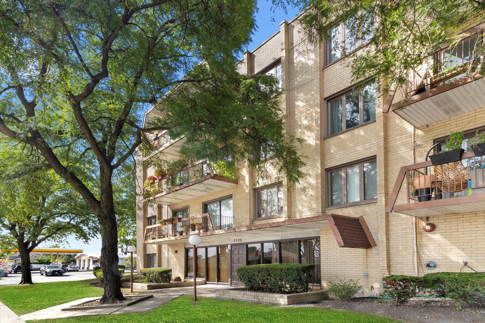 7730 Dempster Street Unit: 304