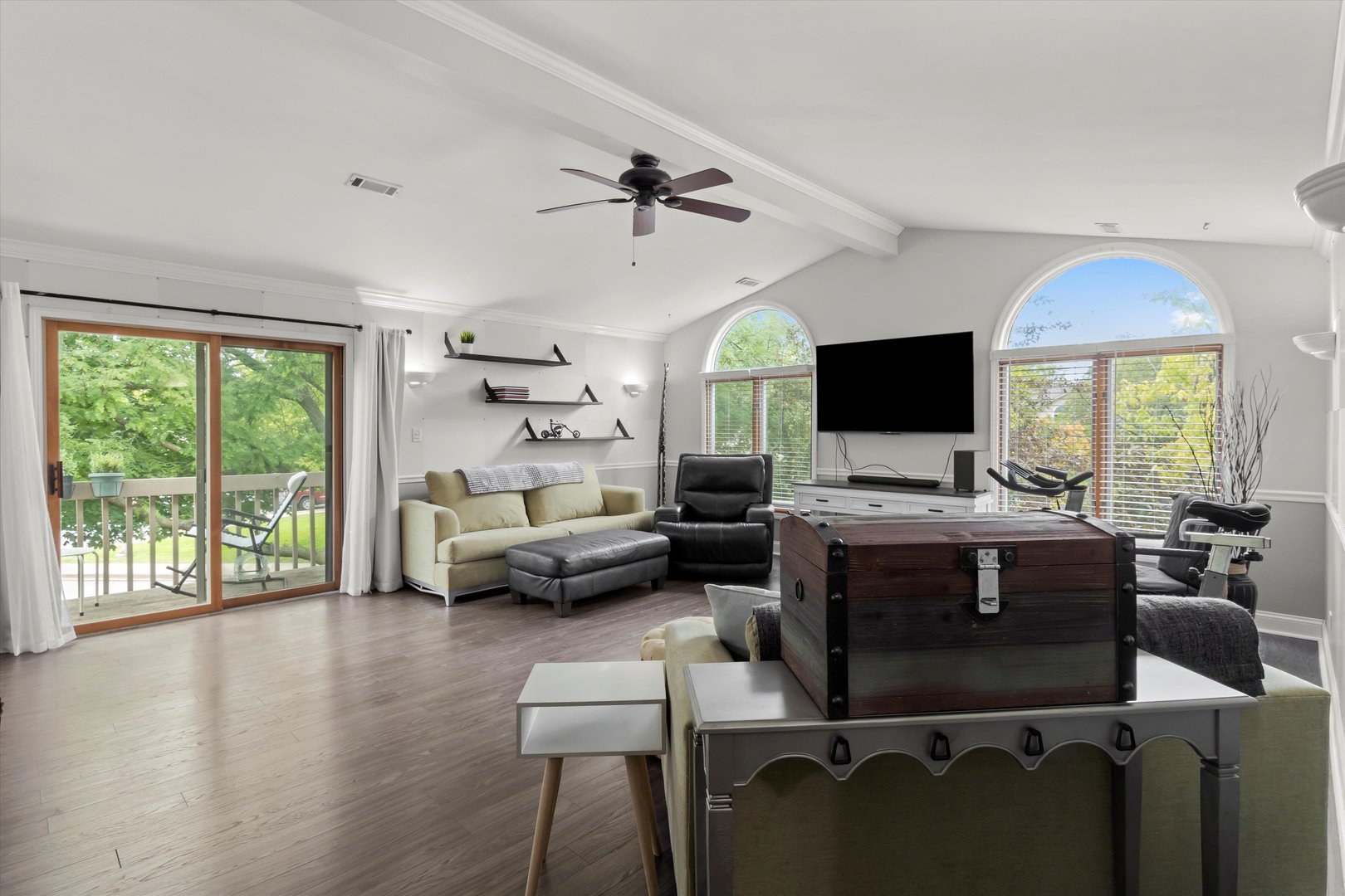 2626 Crescenzo Drive Unit: F
