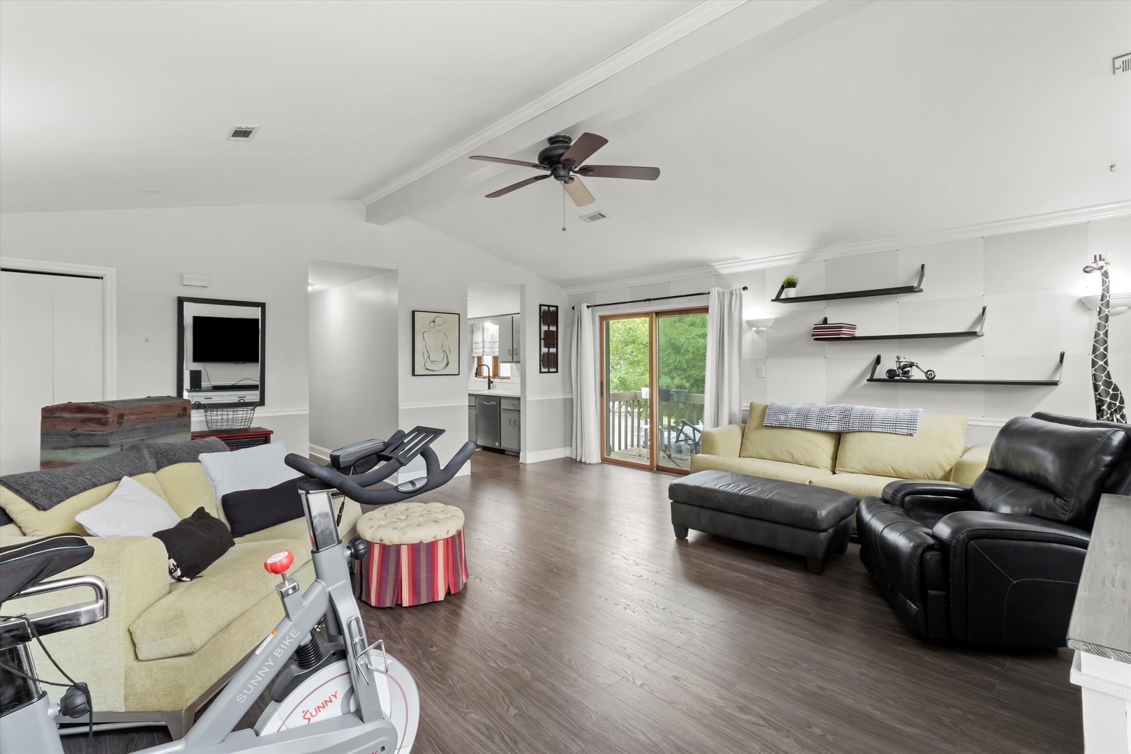 2626 Crescenzo Drive Unit: F
