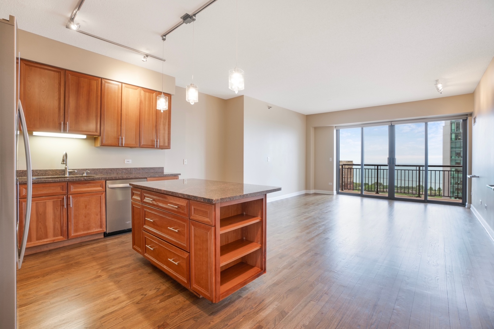 41 E 8th Street Unit: 2702