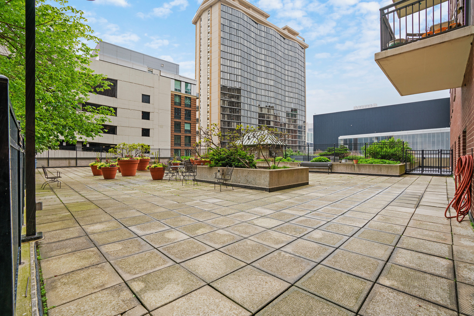 41 E 8th Street Unit: 2702