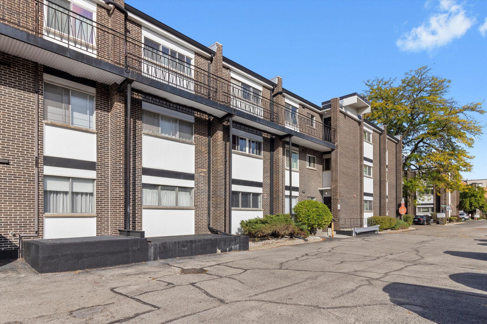 10124 Peach Parkway Unit: 208