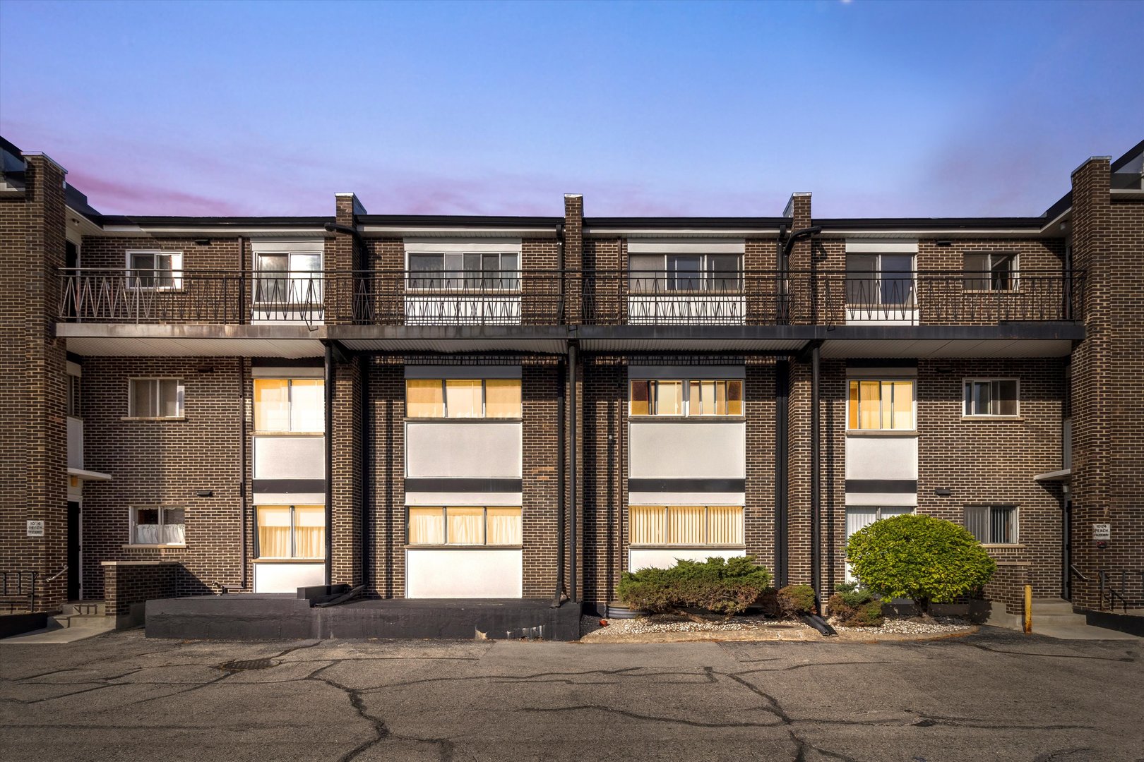 10124 Peach Parkway Unit: 208