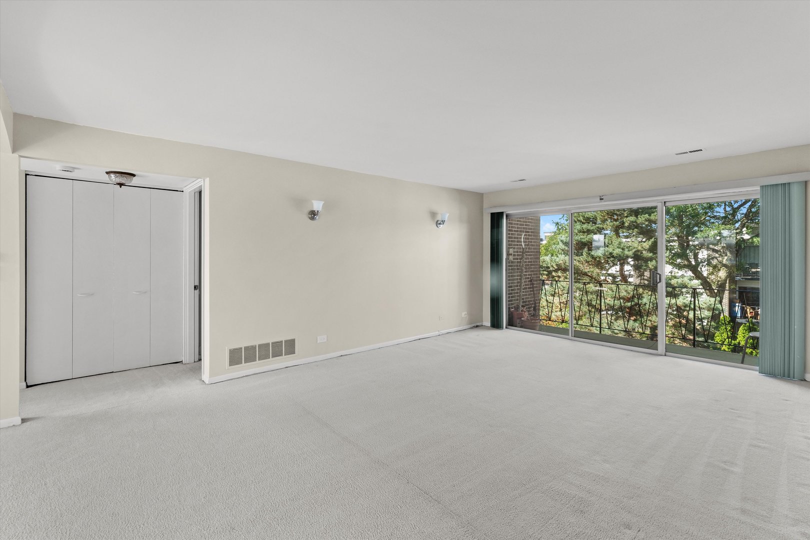 10124 Peach Parkway Unit: 208