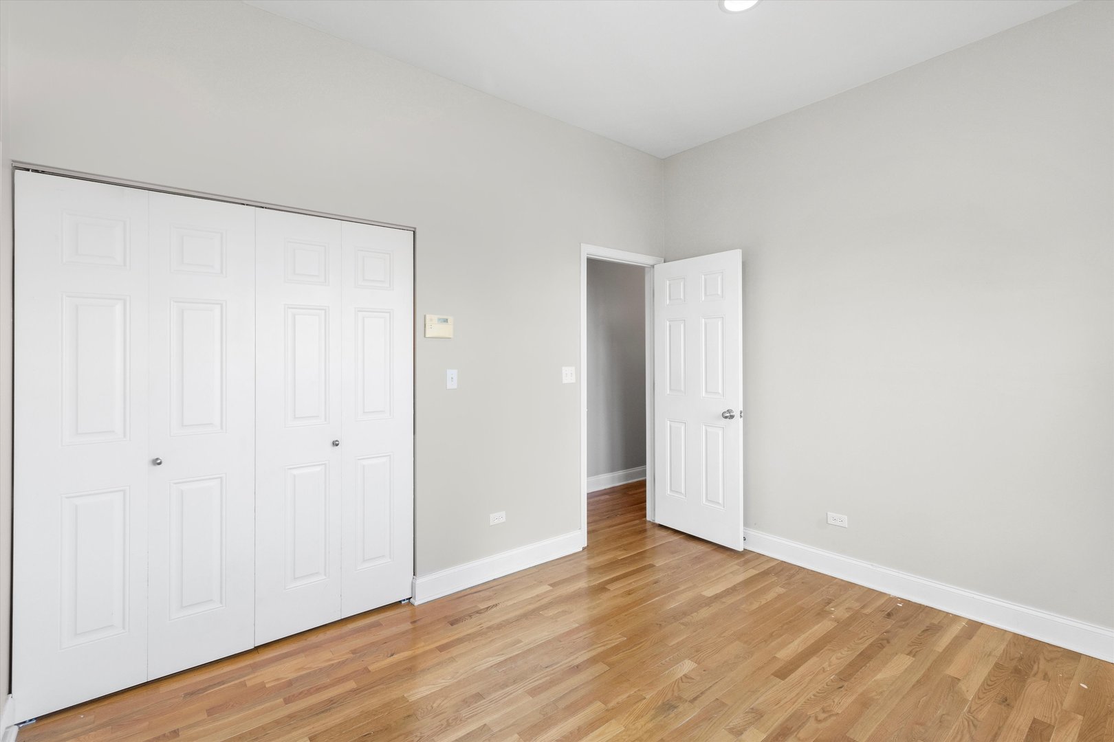 512 E Oakwood Boulevard Unit: 2