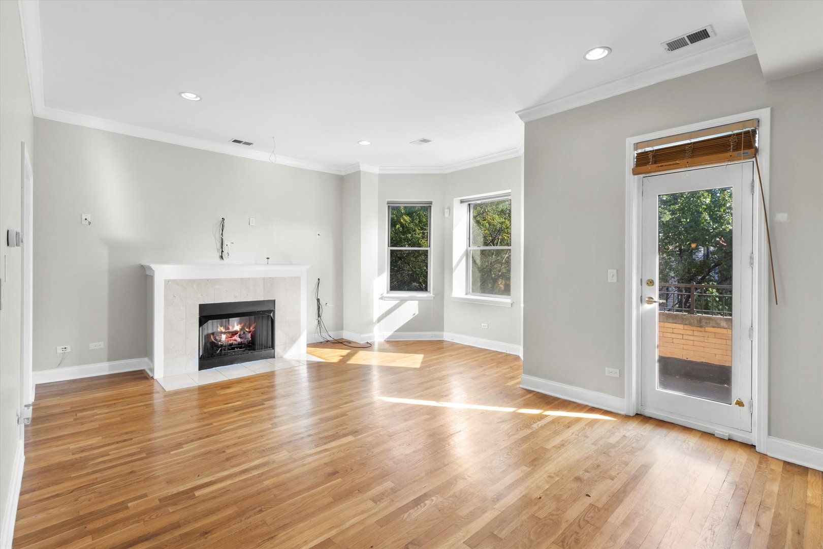 512 E Oakwood Boulevard Unit: 2