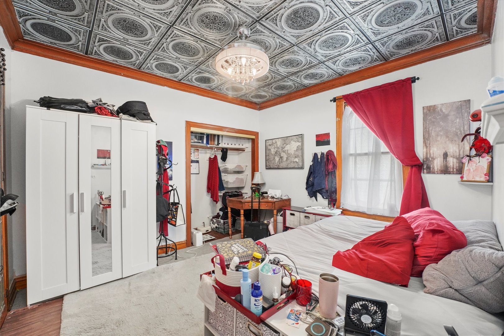 12609 Maple Avenue