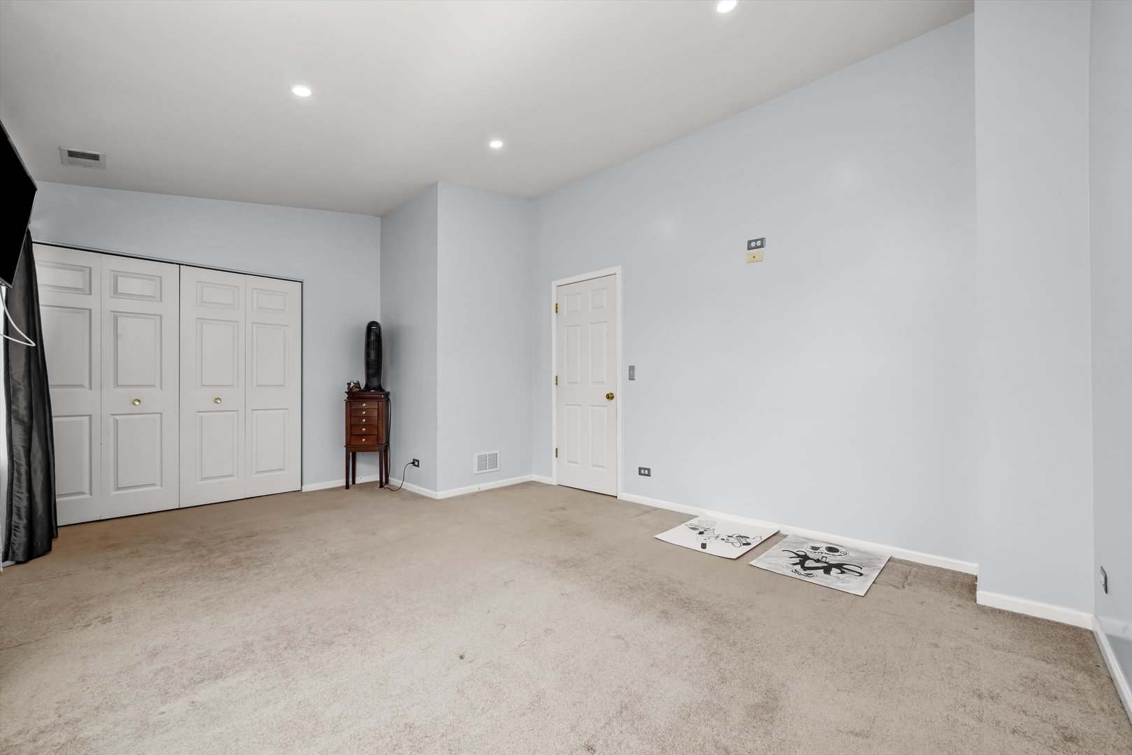 284 Holiday Lane